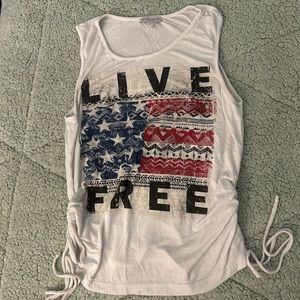 Guess Sleeveless Top